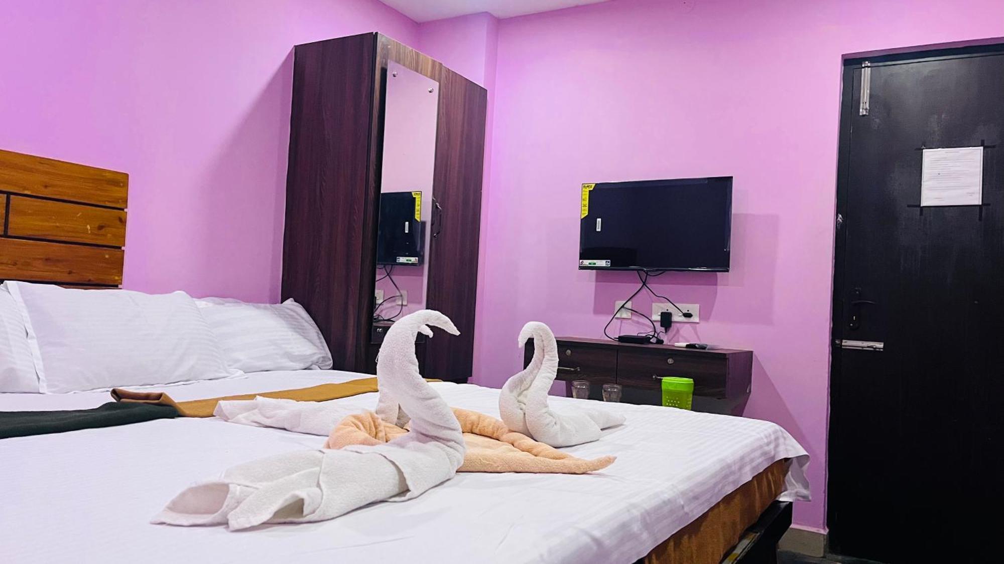 Skyway Rooms Puducherry Buitenkant foto