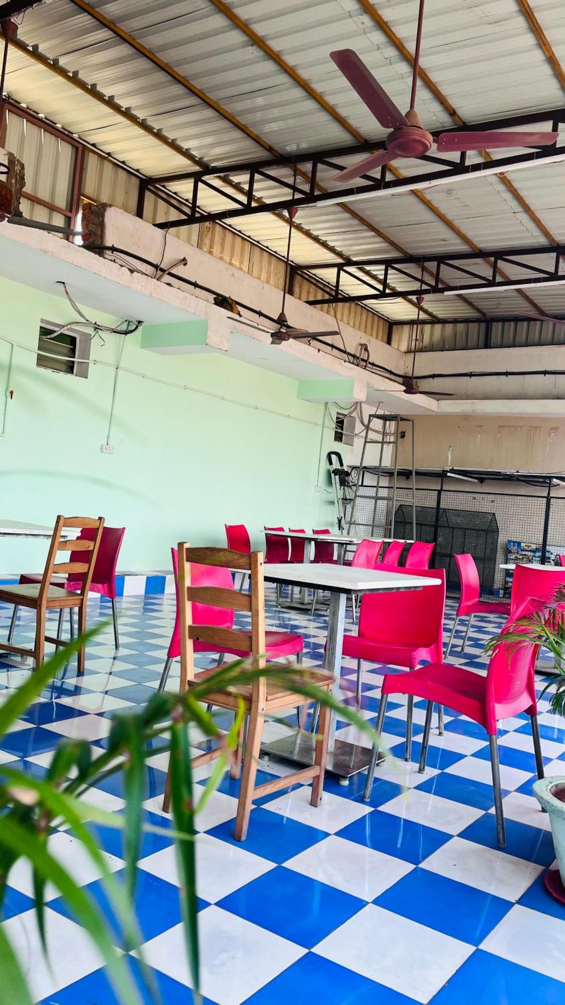 Skyway Rooms Puducherry Buitenkant foto