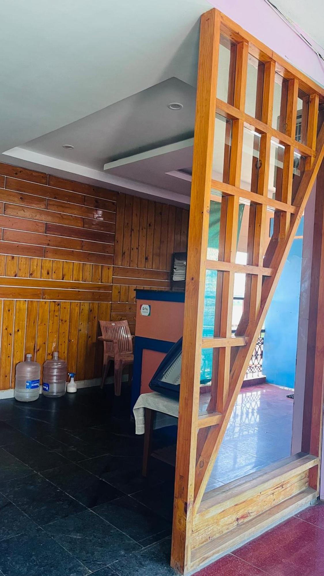 Skyway Rooms Puducherry Buitenkant foto